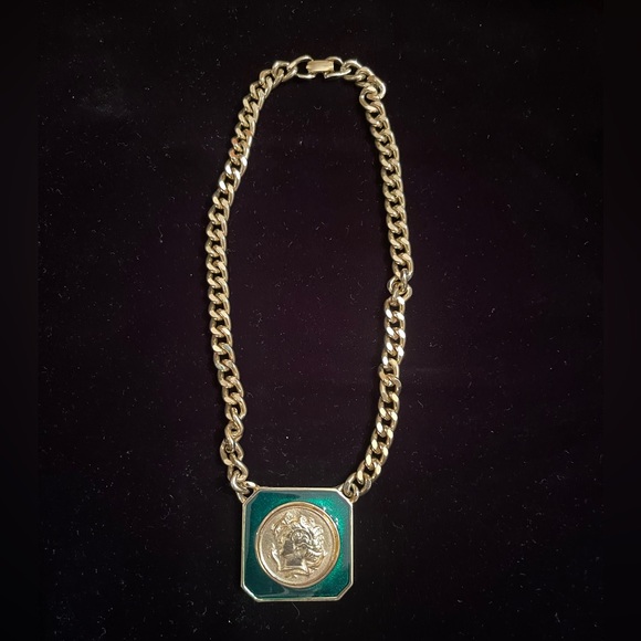 Jewelry Vintage Bust Gold Chain Necklace Poshmark
